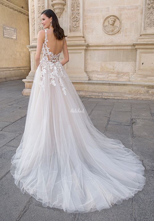 LÉA Wedding Dress from ETOILE - hitched.co.uk