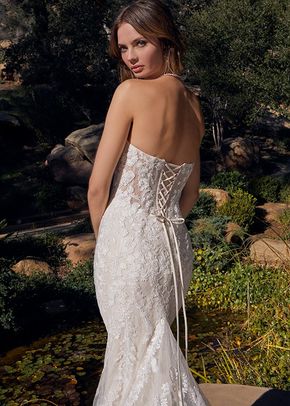 Style 2520 Hattie, Casablanca Bridal