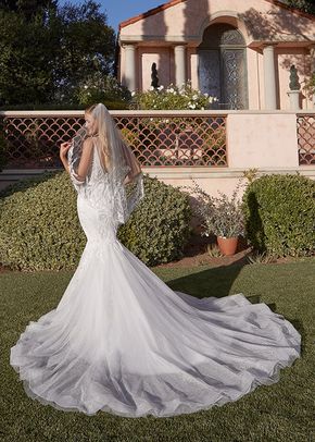 Style 2521 Winnie, Casablanca Bridal