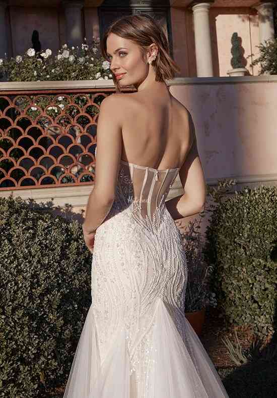 Style 2527 Erza Wedding Dress from Casablanca Bridal hitched