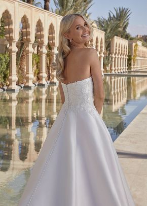 44421, Sincerity Bridal