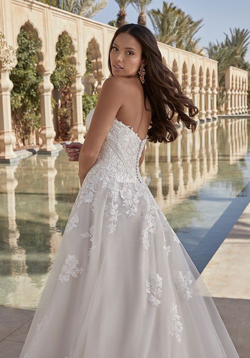 44427, Sincerity Bridal