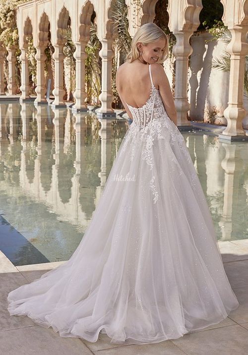 44438, Sincerity Bridal