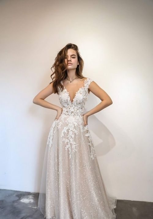 Light Ivory Lace Wedding Dress Enn, Olivia Bottega