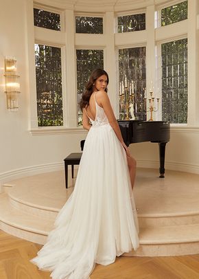 Rhiannon, Casablanca Bridal