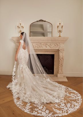 Wren, Casablanca Bridal