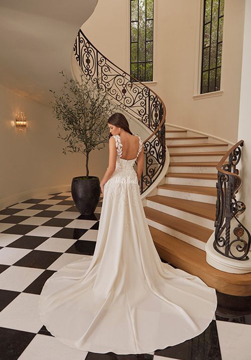 Tessa, Casablanca Bridal