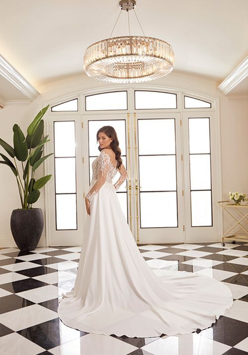 Margo, Casablanca Bridal