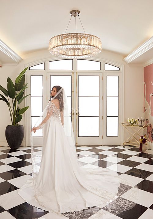 Margo, Casablanca Bridal