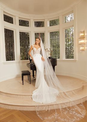 Duchess, Casablanca Bridal