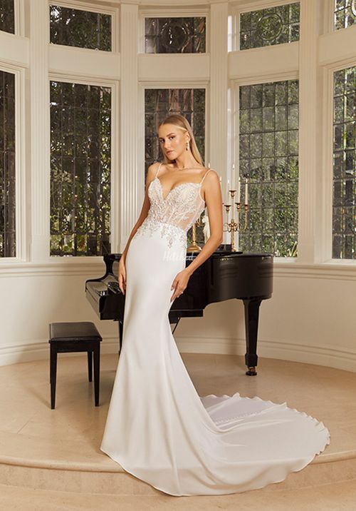 Duchess, Casablanca Bridal