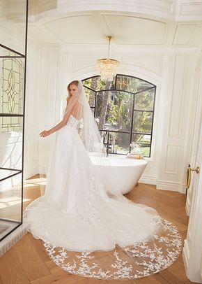 Dahlia, Casablanca Bridal