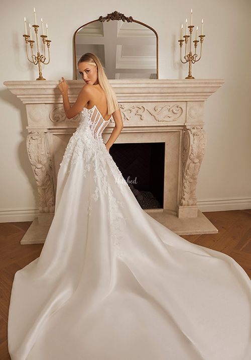 Huntington, Casablanca Bridal