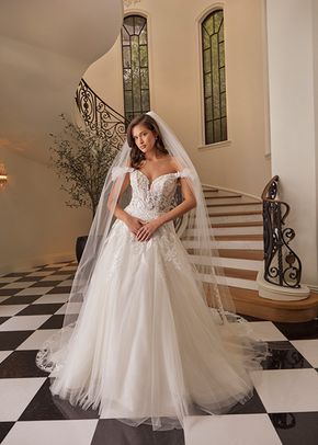 Corinne, Casablanca Bridal