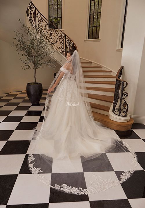 Corinne, Casablanca Bridal