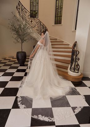 Corinne, Casablanca Bridal