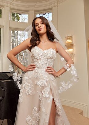 Maude, Casablanca Bridal