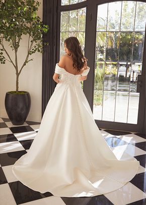 Addison, Casablanca Bridal