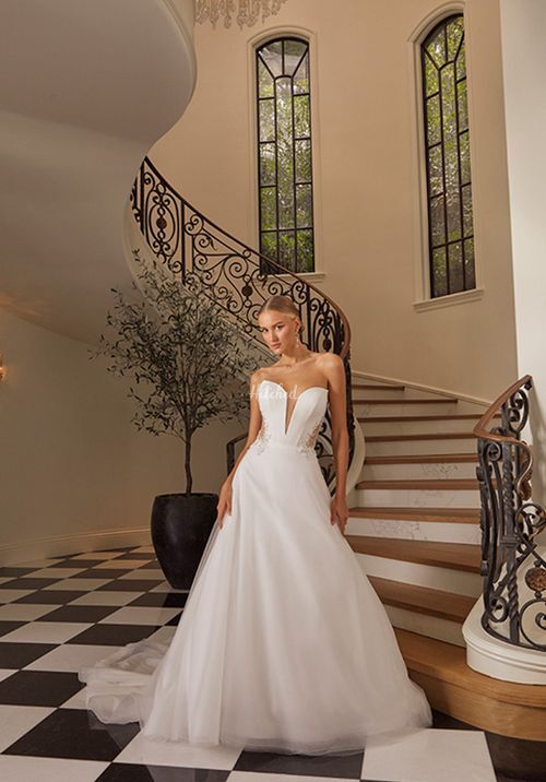 Melrose, Casablanca Bridal