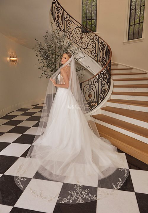 Melrose, Casablanca Bridal