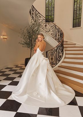 Lorelai, Casablanca Bridal