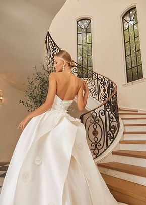 Lorelai, Casablanca Bridal