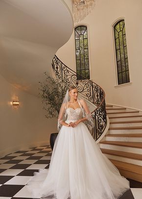 Audrey, Casablanca Bridal