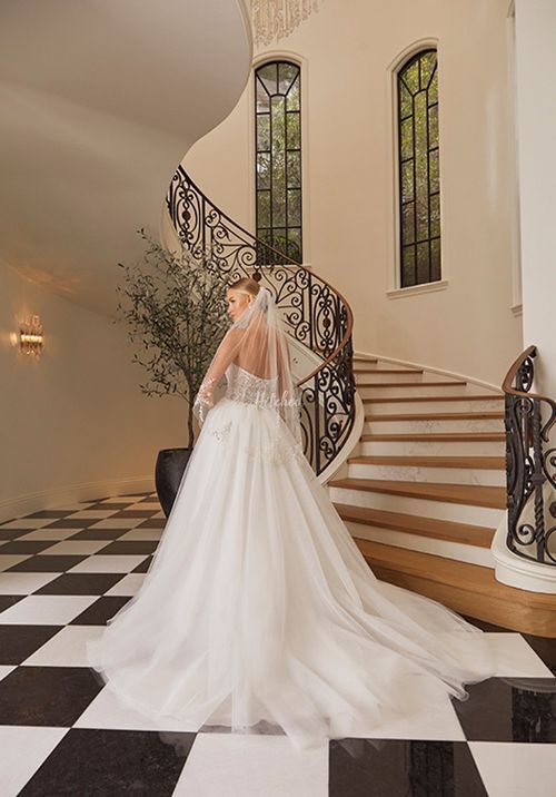 Audrey, Casablanca Bridal