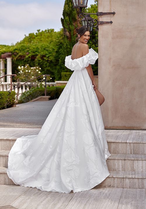 J6952, Moonlight Bridal