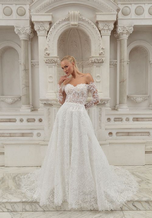 Felicity, Casablanca Bridal