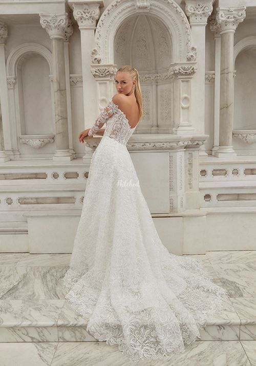 Felicity, Casablanca Bridal