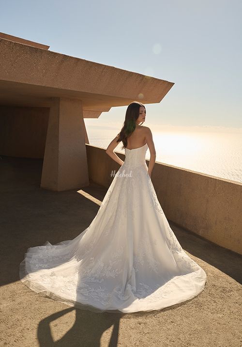 2614 Meridian, Casablanca Bridal