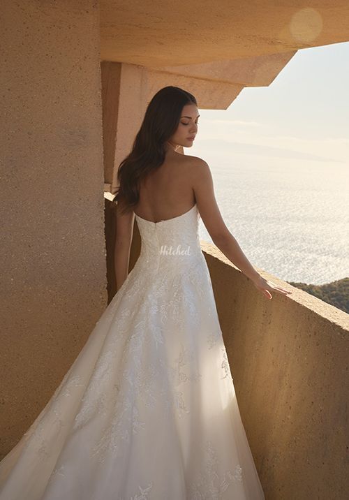 2614 Meridian, Casablanca Bridal
