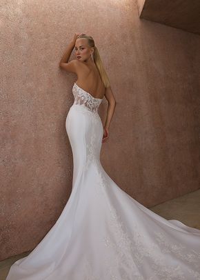 2617 Esme, Casablanca Bridal