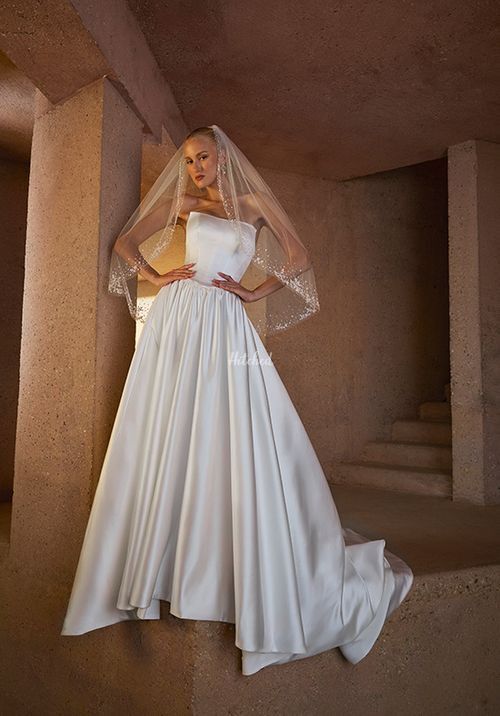 2619-2 Jovienne, Casablanca Bridal
