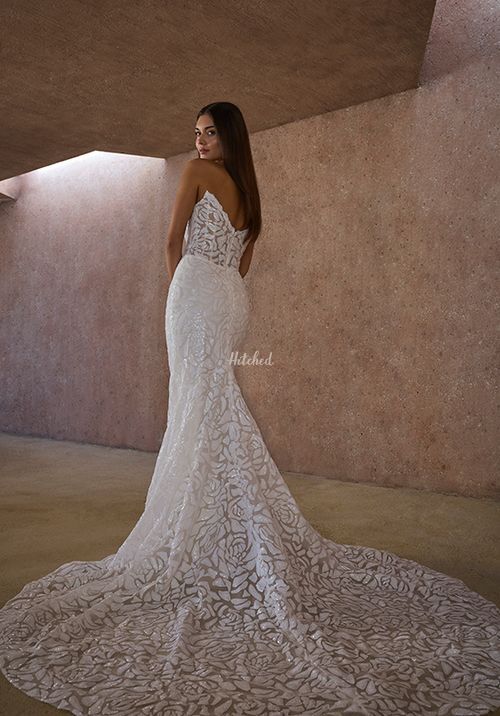 2620 Rosalind, Casablanca Bridal