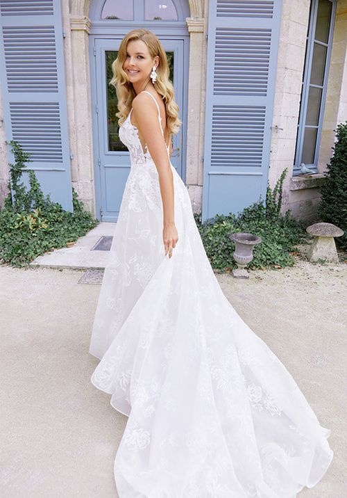 44523, Sincerity Bridal