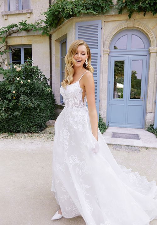 44523, Sincerity Bridal