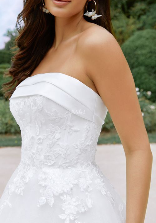 44515, Sincerity Bridal