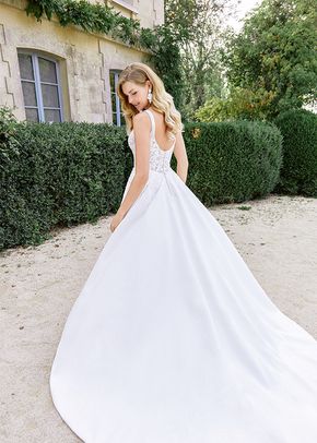 44517, Sincerity Bridal