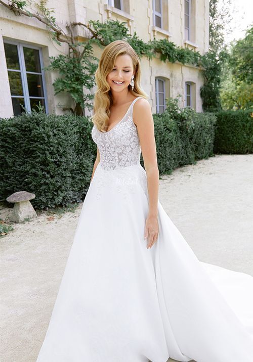 44517, Sincerity Bridal