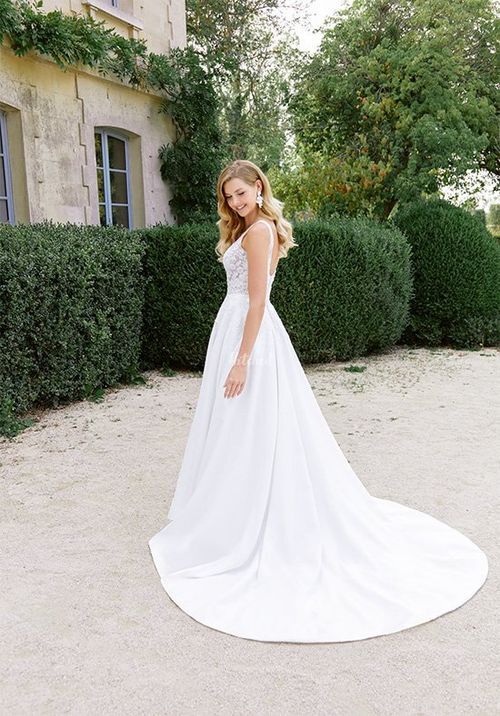44517, Sincerity Bridal