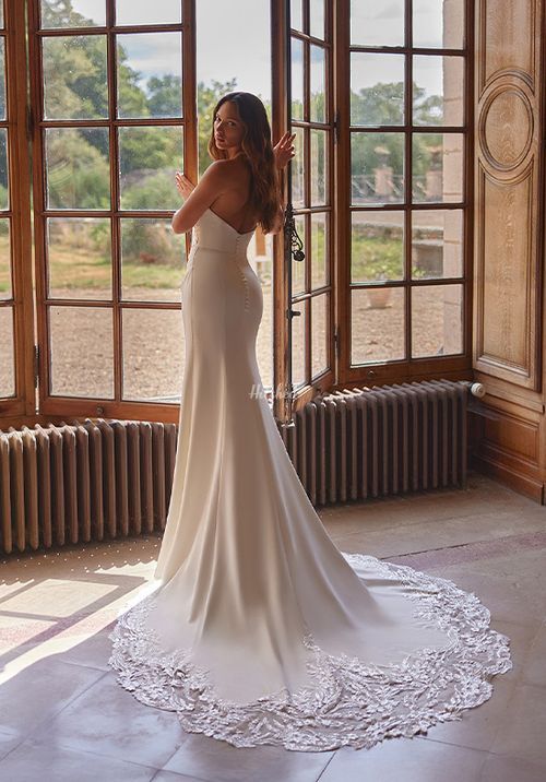 H1640, Moonlight Bridal