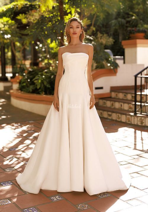 T185, Moonlight Bridal