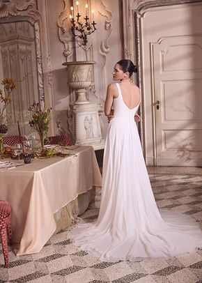 Lupita, Justin Alexander