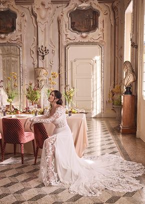 Leila, Justin Alexander