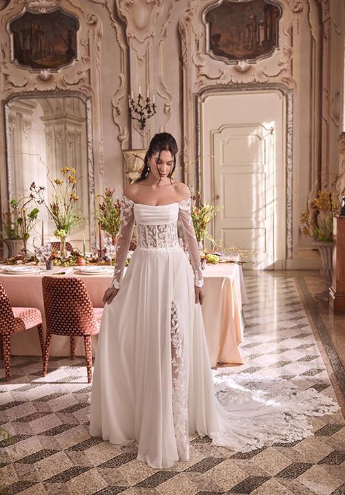 Leila, Justin Alexander