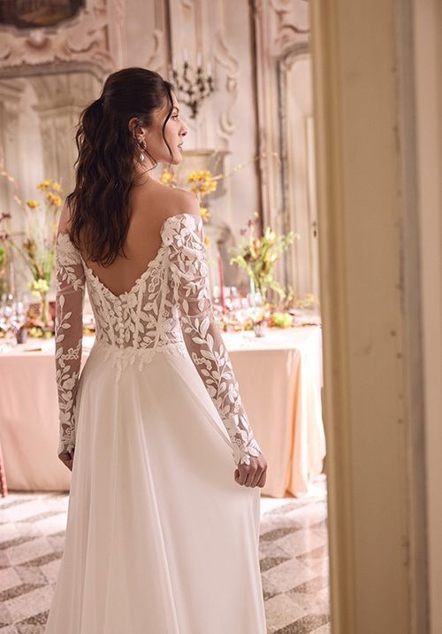 Leila, Justin Alexander