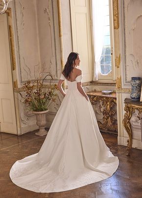 Larissa, Justin Alexander