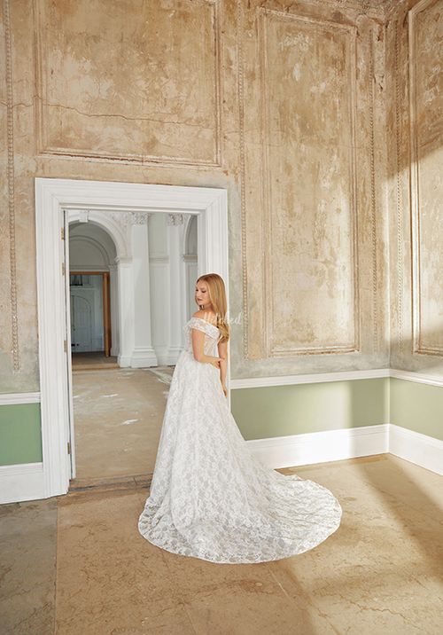 44541, Sincerity Bridal